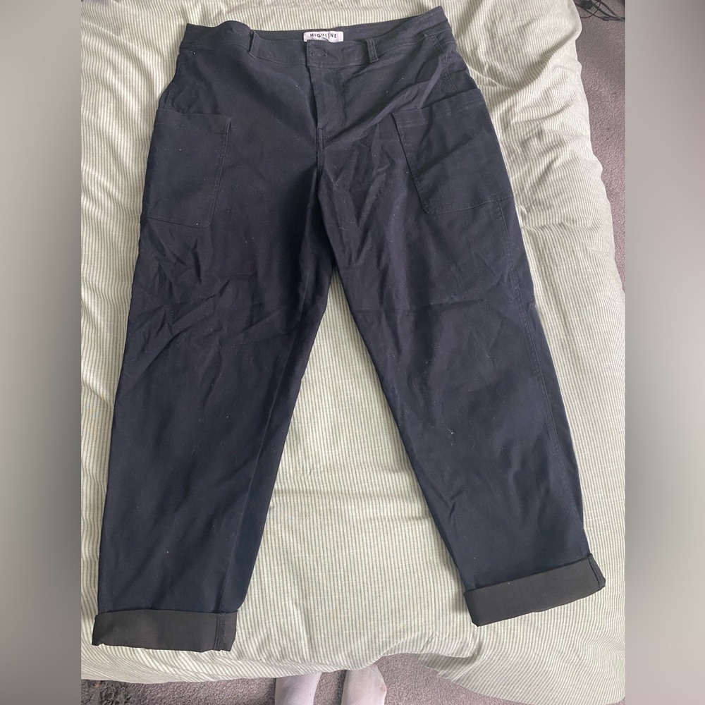 Cropped cargo pants